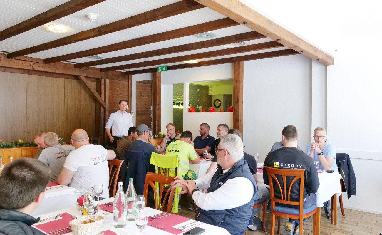 Mehrfamilienhaus Klewenstock, Emmetten NW, Handwerkerzmittag